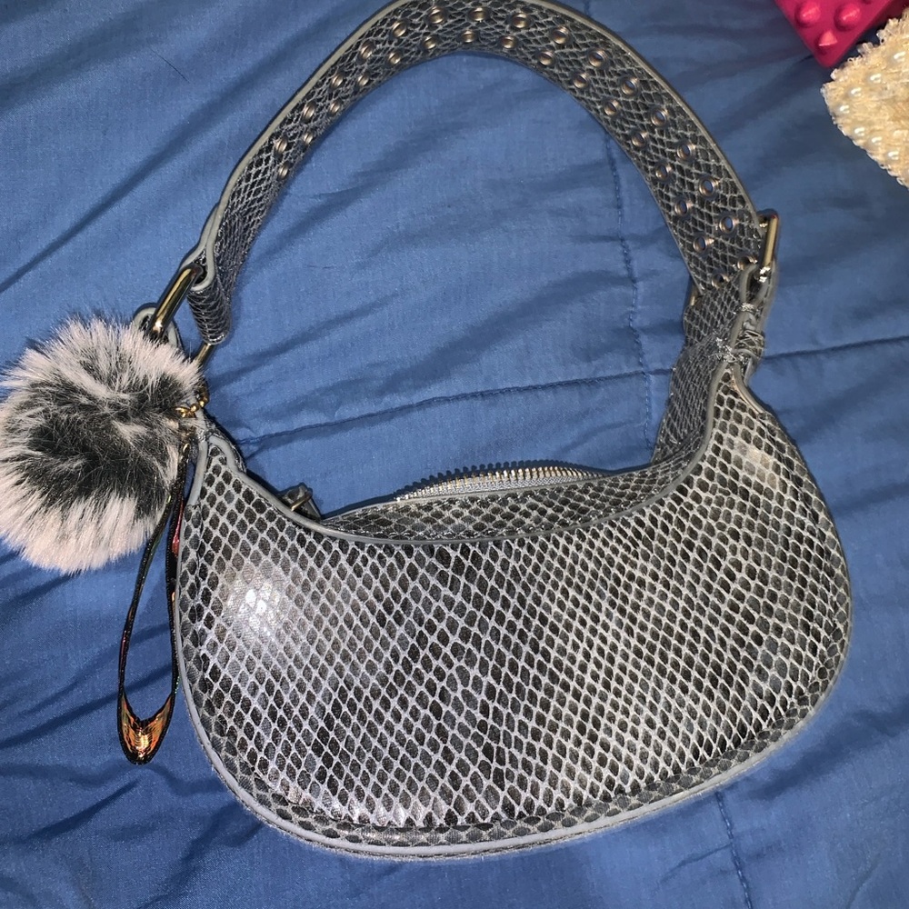 Urban outfits cute little handbag